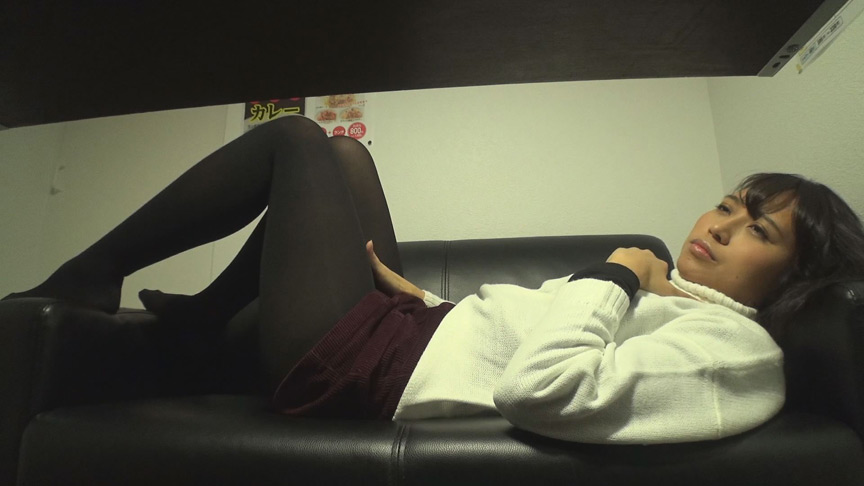 【peters-1550】- ネットカフェでバレないように没頭する素人オナニー動画